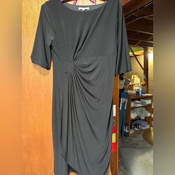 Signature Sadie Dresses & Skirts - Black dress size 8